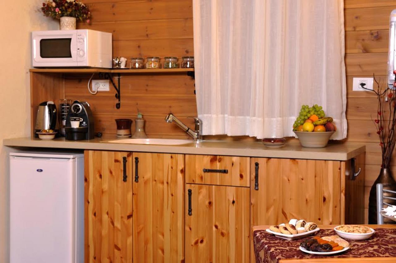 Talia Cabin Guest & Spa Rosh Pinna Exterior photo